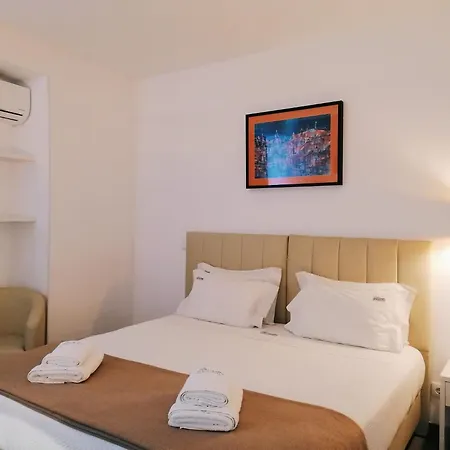 Monumentais Bed & Breakfast