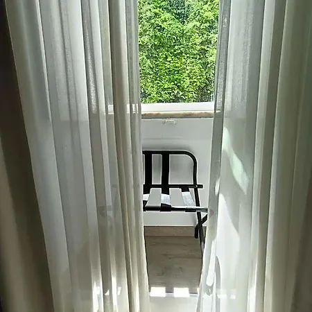 Oda ve Kahvaltı Monumentais 4*